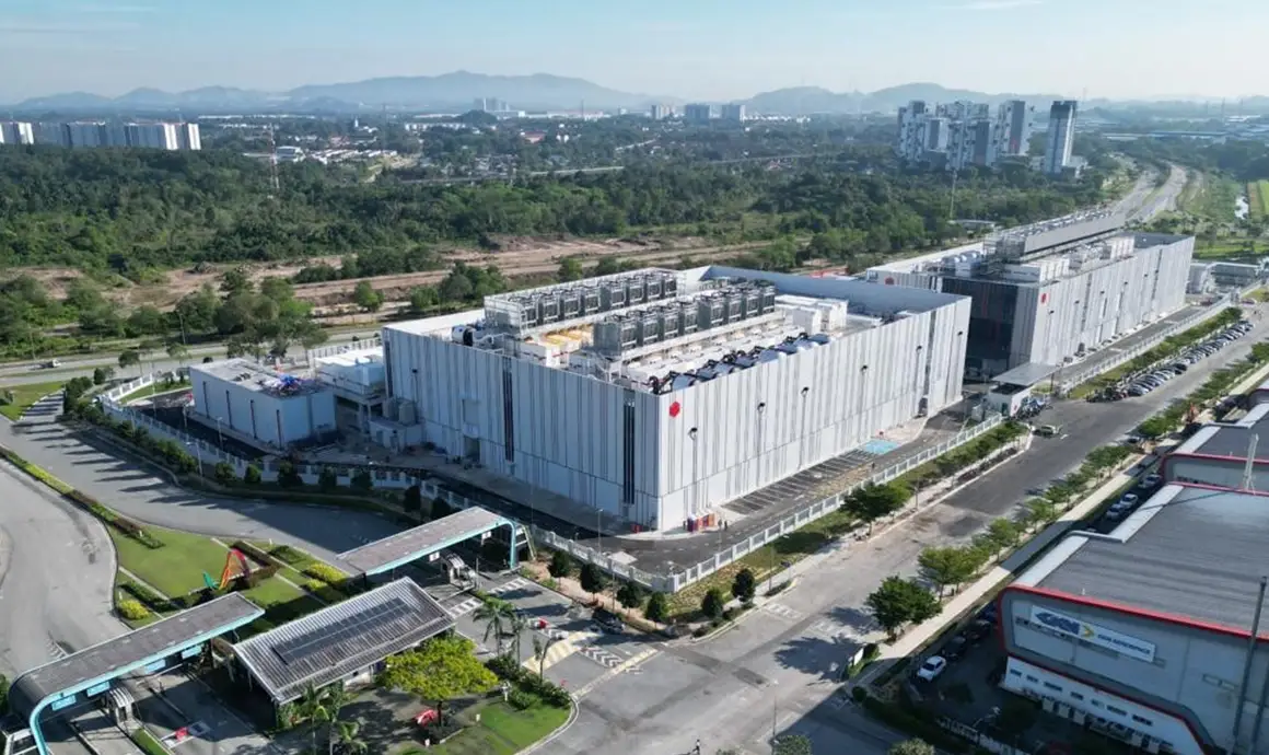 Grid siling pusat data, grid siling pusat data, Panel siling pusat data, panel siling pusat data, sistem siling pusat data, jubin siling pusat data, siling pusat data, siling pembinaan pusat data